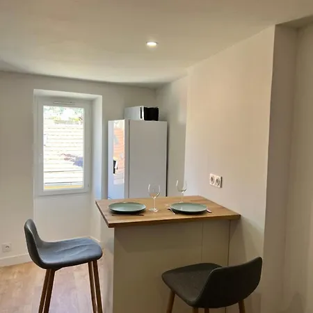 Neuf Centreville Climatise #13 Apartment *